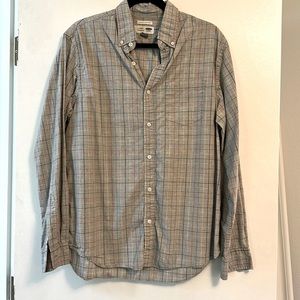 Old Navy button up casual long sleeve shirt
